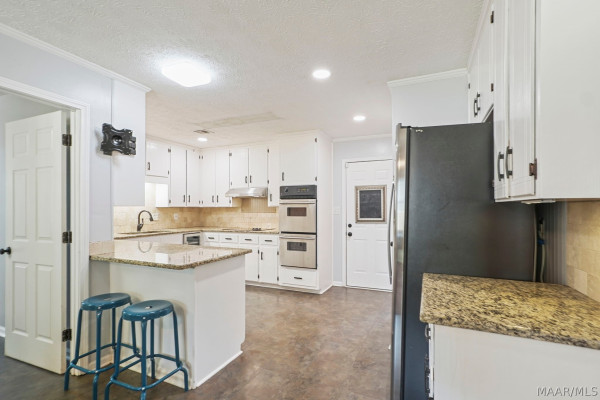 218 DEER Trace