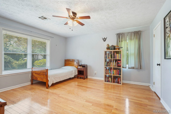 218 DEER Trace