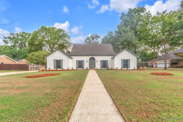 405 Apache Court