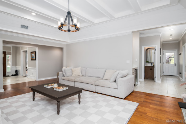 3014 Jasmine Road