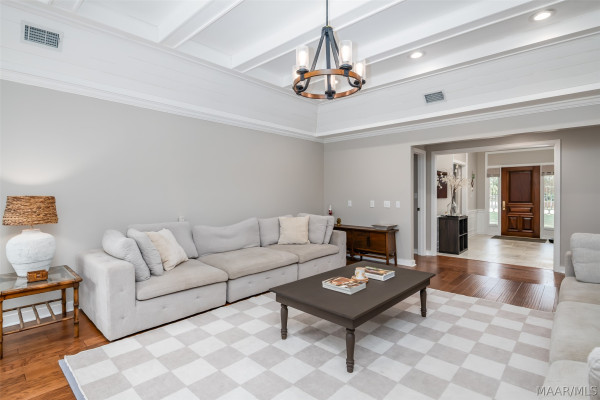 3014 Jasmine Road