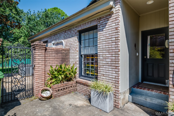 3014 Jasmine Road