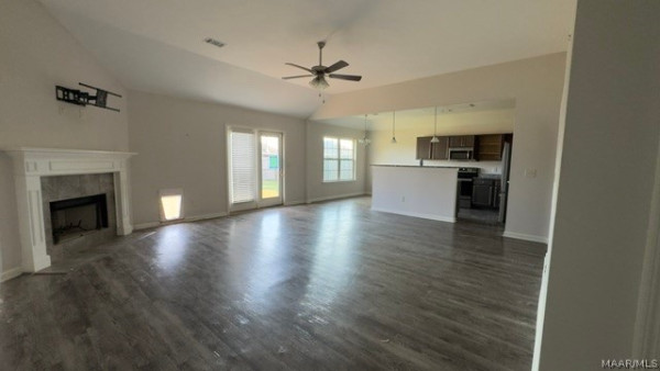 1138 Honeysuckle Drive