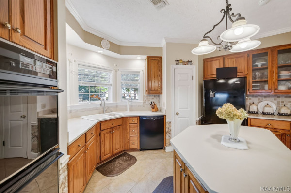 60 Cagle Bluff Court