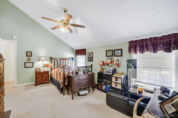 60 Cagle Bluff Court
