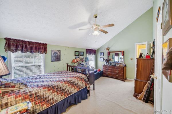 60 Cagle Bluff Court