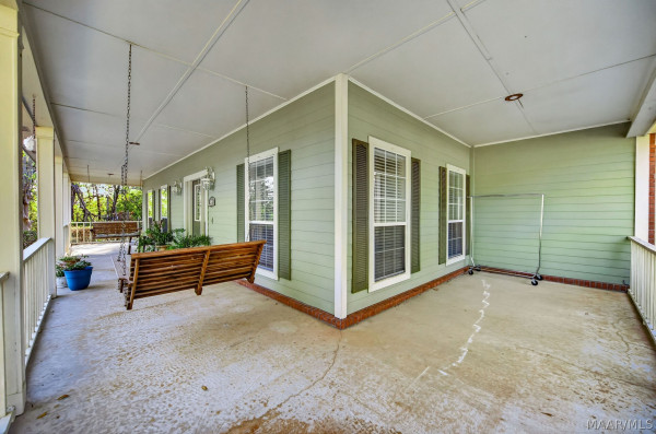 60 Cagle Bluff Court