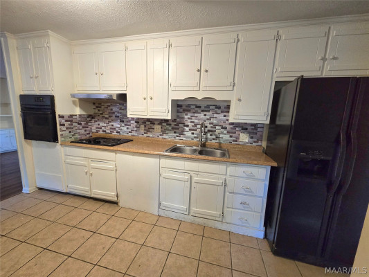 1827 Pinecrest Drive