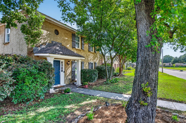 3825 Cedar Avenue
