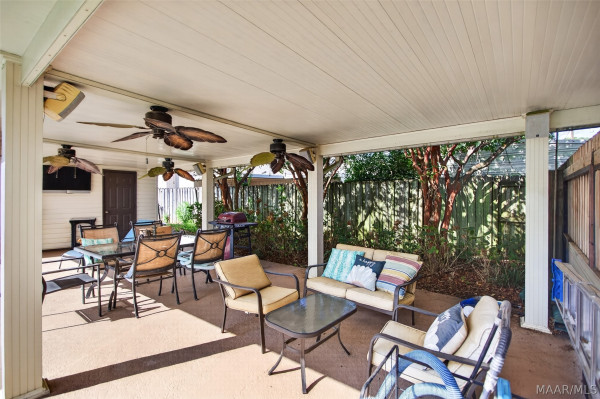3825 Cedar Avenue