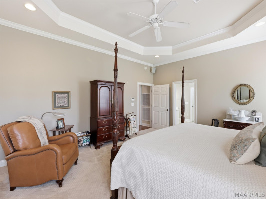 6108 Henley Hedge Court