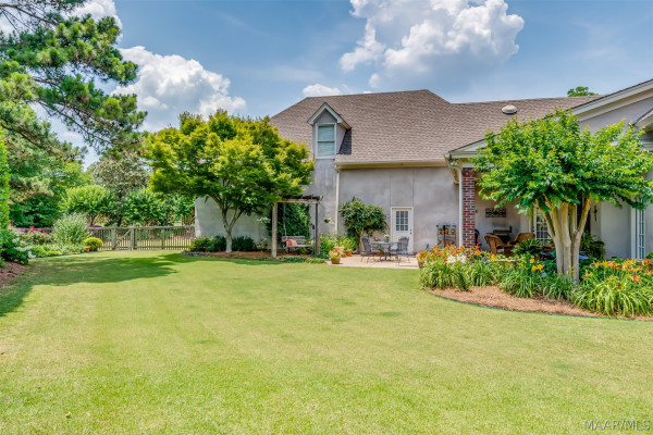 6108 Henley Hedge Court
