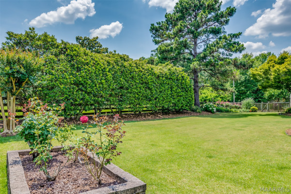 6108 Henley Hedge Court