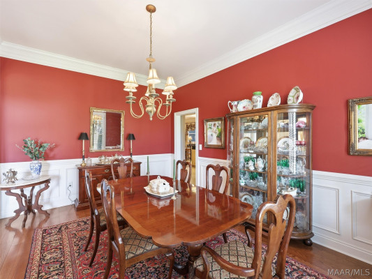 6108 Henley Hedge Court