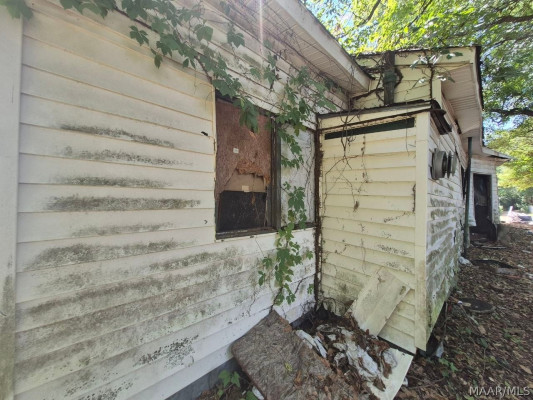 635 Grace Street