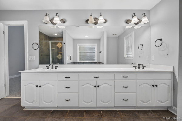 101 HILL RIDGE Drive