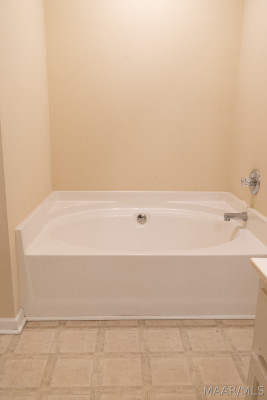 1328 CENTERFIELD Court