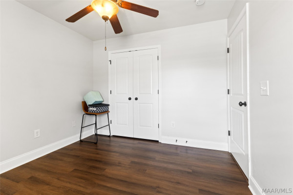 279 Meadowview Lane