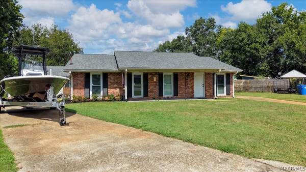 114 Ivey Court