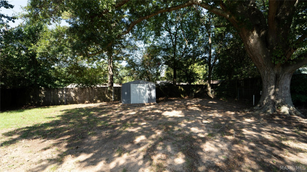 53 Meadowood Drive