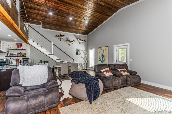 595 Neros Rock Road