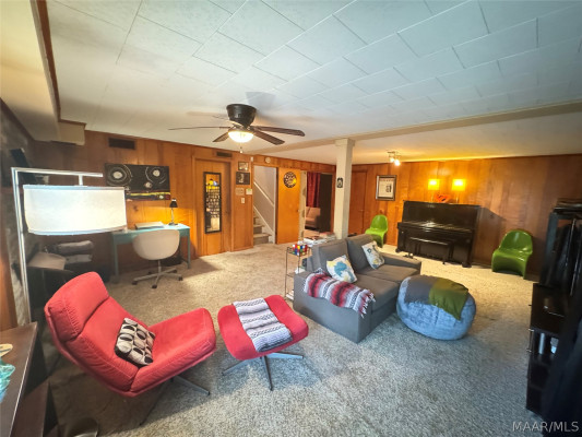 909 Green Forest Drive
