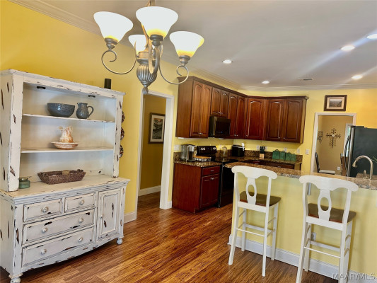 31 Creekside Drive
