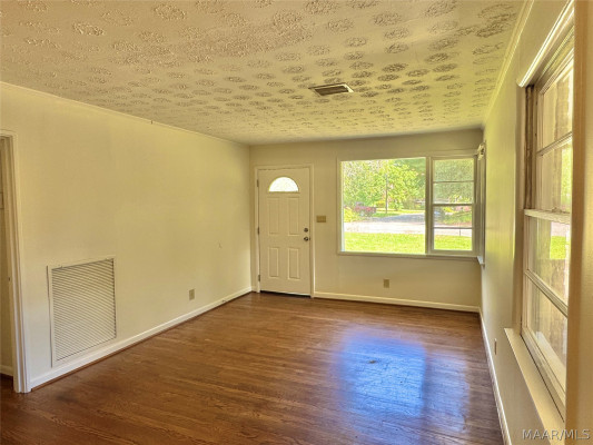 3556 Little John Drive