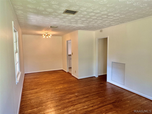 3556 Little John Drive