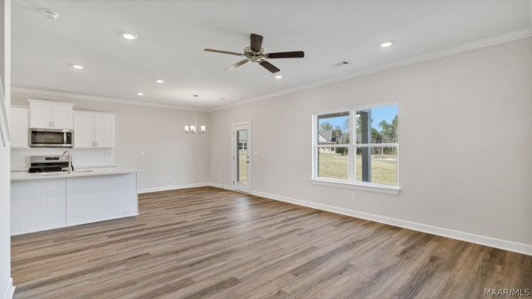 4813 Monarch Pass