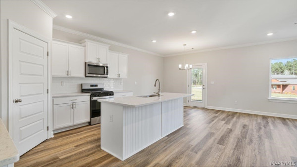 4813 Monarch Pass