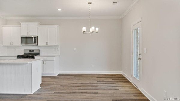 4813 Monarch Pass