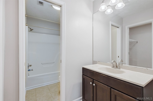 6805 Canter Trail