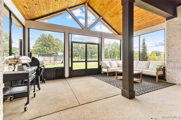 48 Hillston Drive