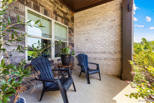 48 Hillston Drive