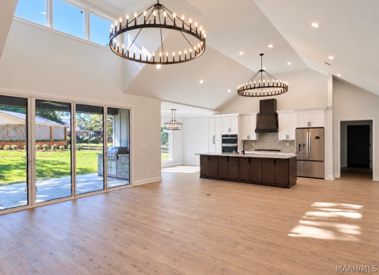 209 Towne Lake Drive