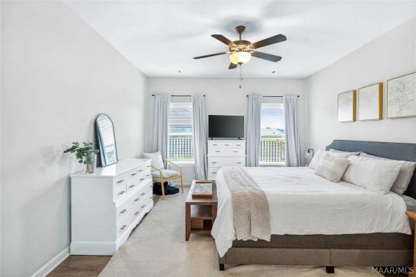9896 Bluestone Circle