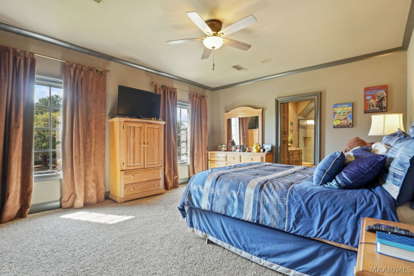 7532 Lakeridge Drive