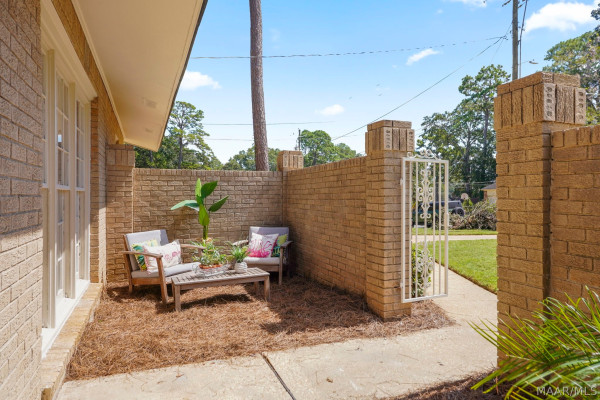 3719 Cricklewood Drive
