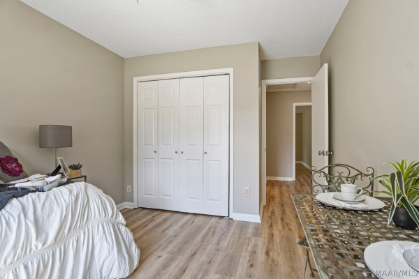 3719 Cricklewood Drive