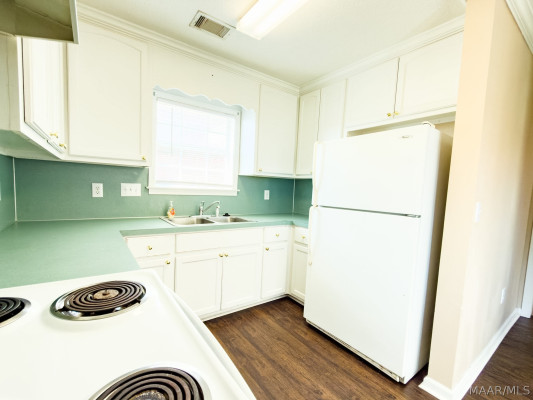 1331 CAMERON Court