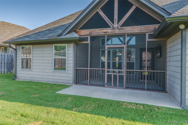9266 Crescent Lodge Circle