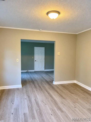3134 Meadow Lane