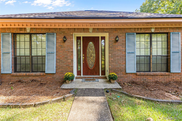 233 DEERWOOD Drive