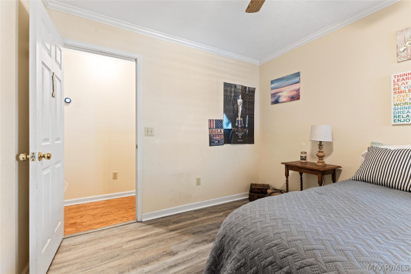 233 DEERWOOD Drive