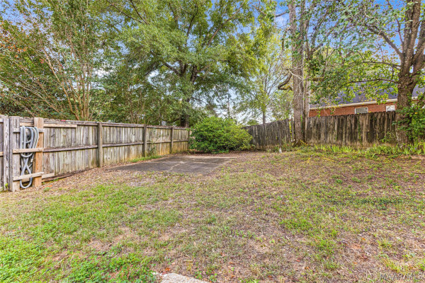 233 DEERWOOD Drive