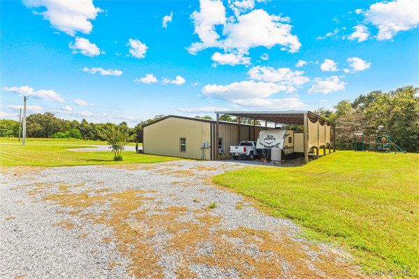845 Whitetail Ridge