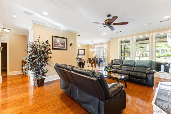 8412 Rockbridge Circle