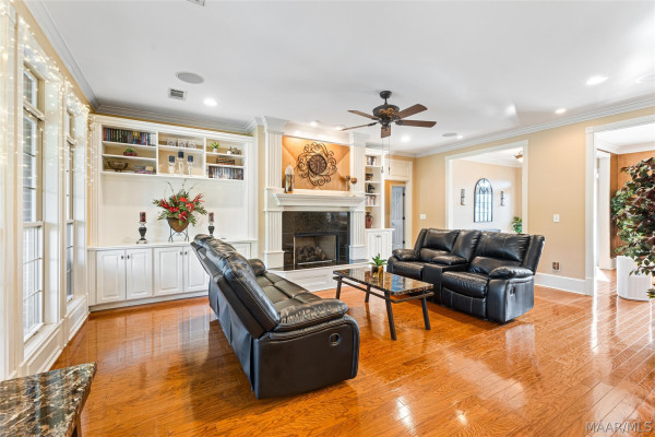 8412 Rockbridge Circle