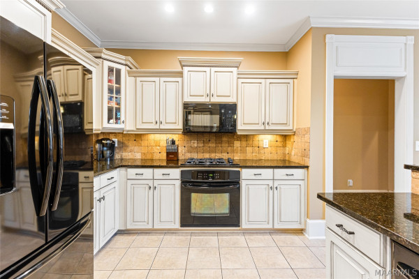 8412 Rockbridge Circle